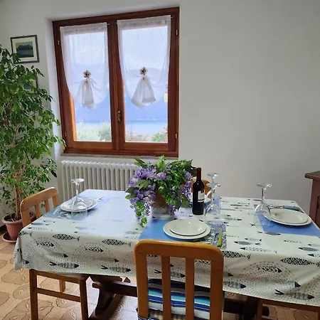 Апартаменты L'ulivo View Private Road 5 Kilometers From Varenna