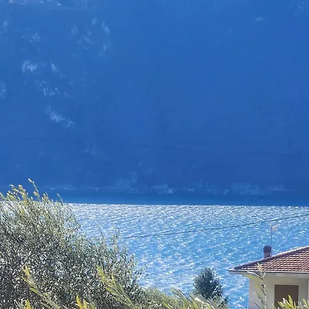 L'ulivo 5 Chilometri Da Varenna Vista In Via Privata Apartmán *